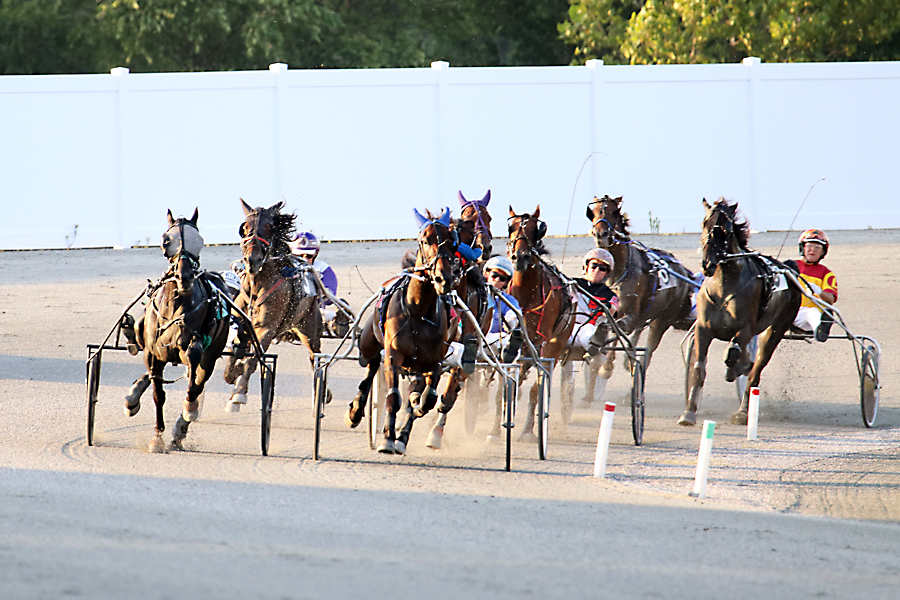 Live Maryland Horse Racing Ocean Downs Casino & Racetrack
